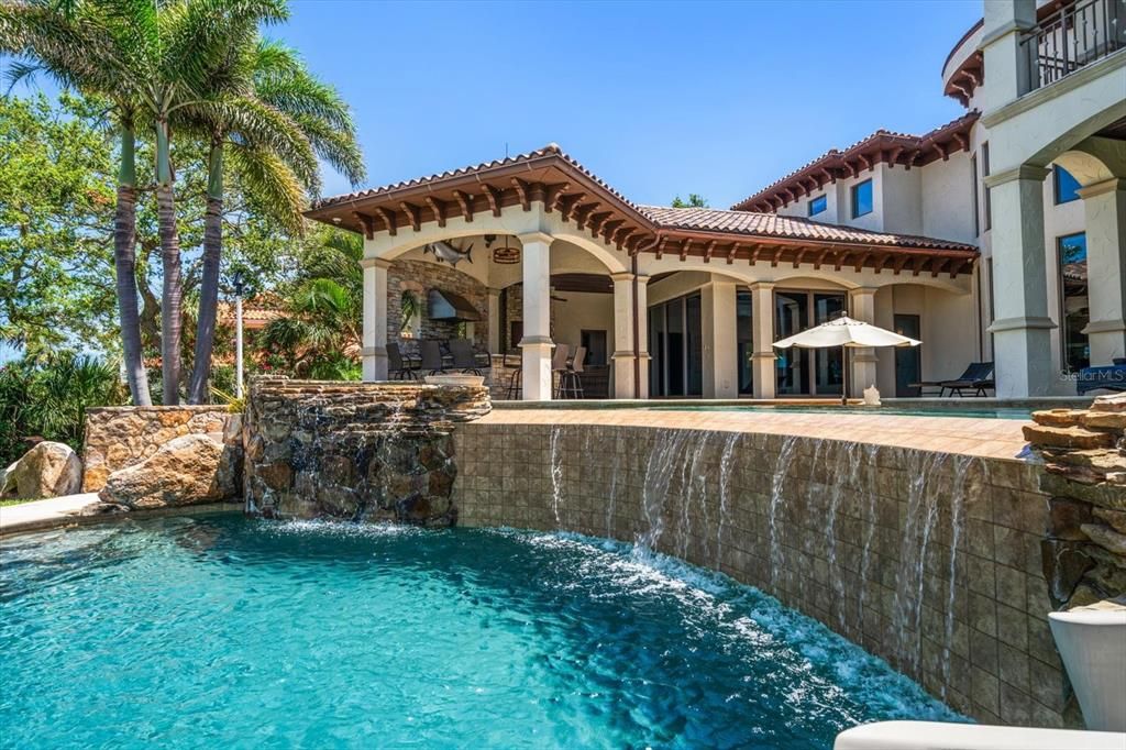 待售: $9,825,000 (5 贝兹, 6 浴室, 8649 平方英尺)