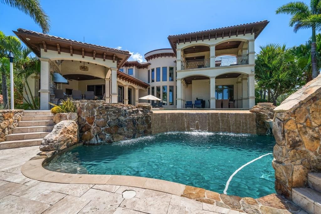 待售: $9,825,000 (5 贝兹, 6 浴室, 8649 平方英尺)