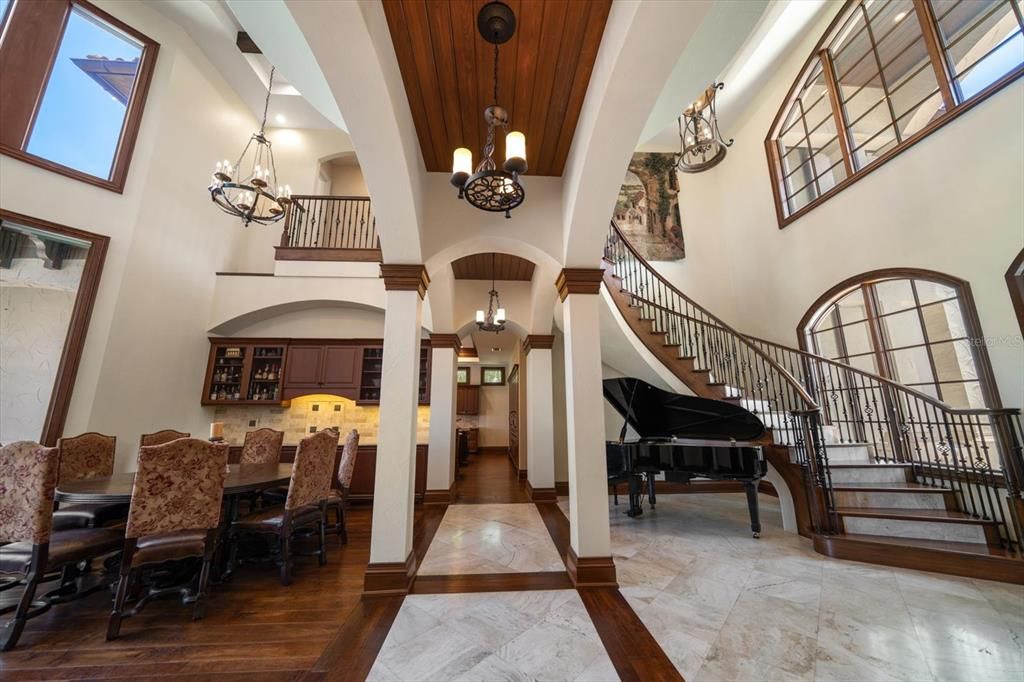 待售: $9,825,000 (5 贝兹, 6 浴室, 8649 平方英尺)