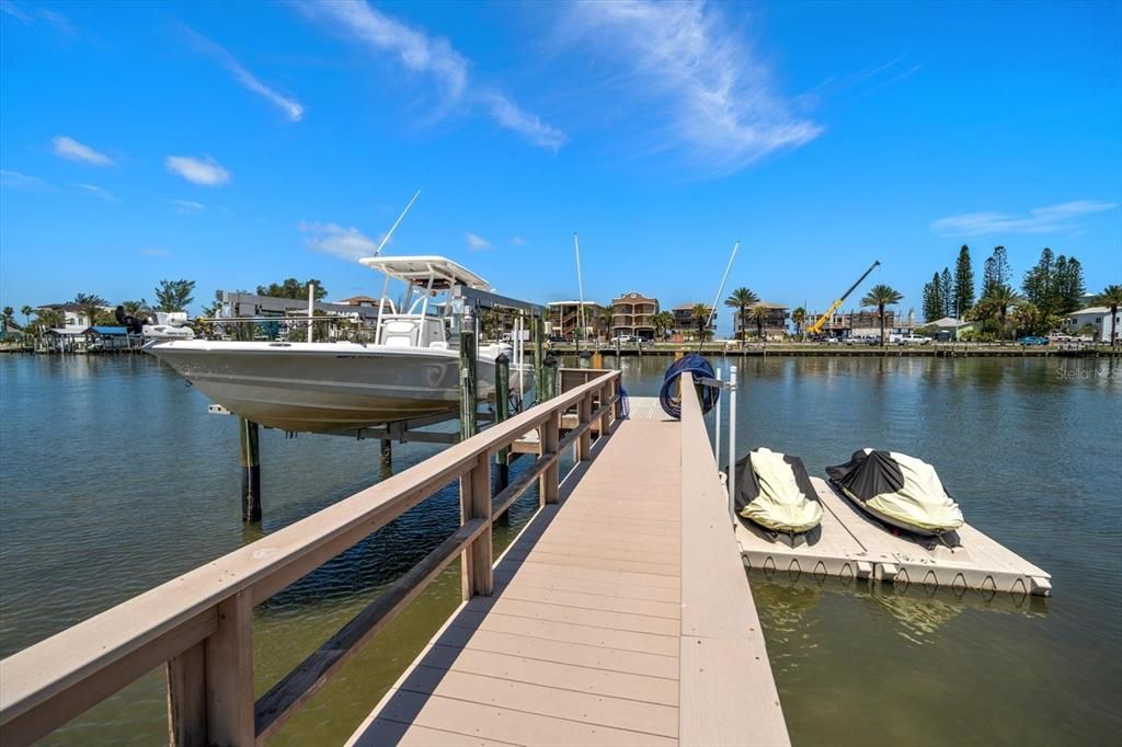 待售: $9,825,000 (5 贝兹, 6 浴室, 8649 平方英尺)