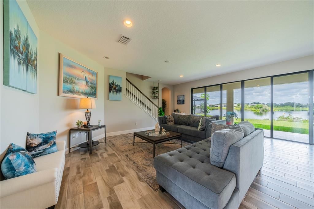 For Sale: $679,900 (5 beds, 4 baths, 3606 Square Feet)