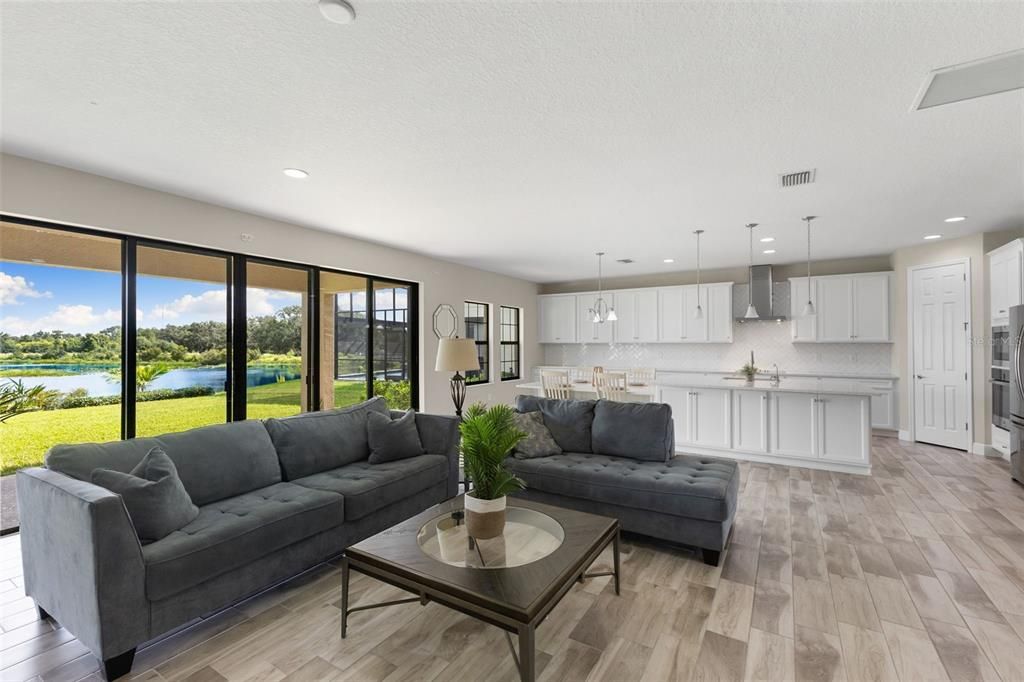 For Sale: $679,900 (5 beds, 4 baths, 3606 Square Feet)