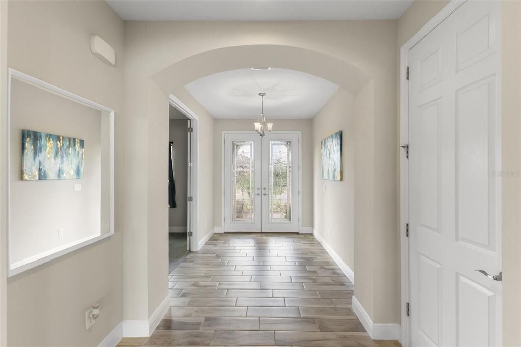 For Sale: $679,900 (5 beds, 4 baths, 3606 Square Feet)