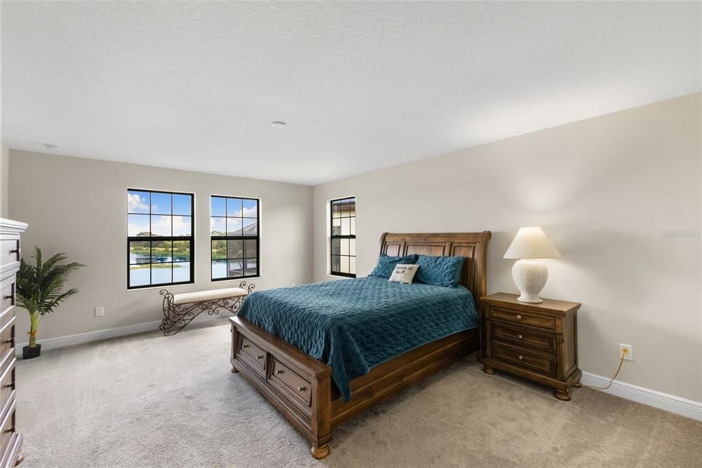 For Sale: $679,900 (5 beds, 4 baths, 3606 Square Feet)