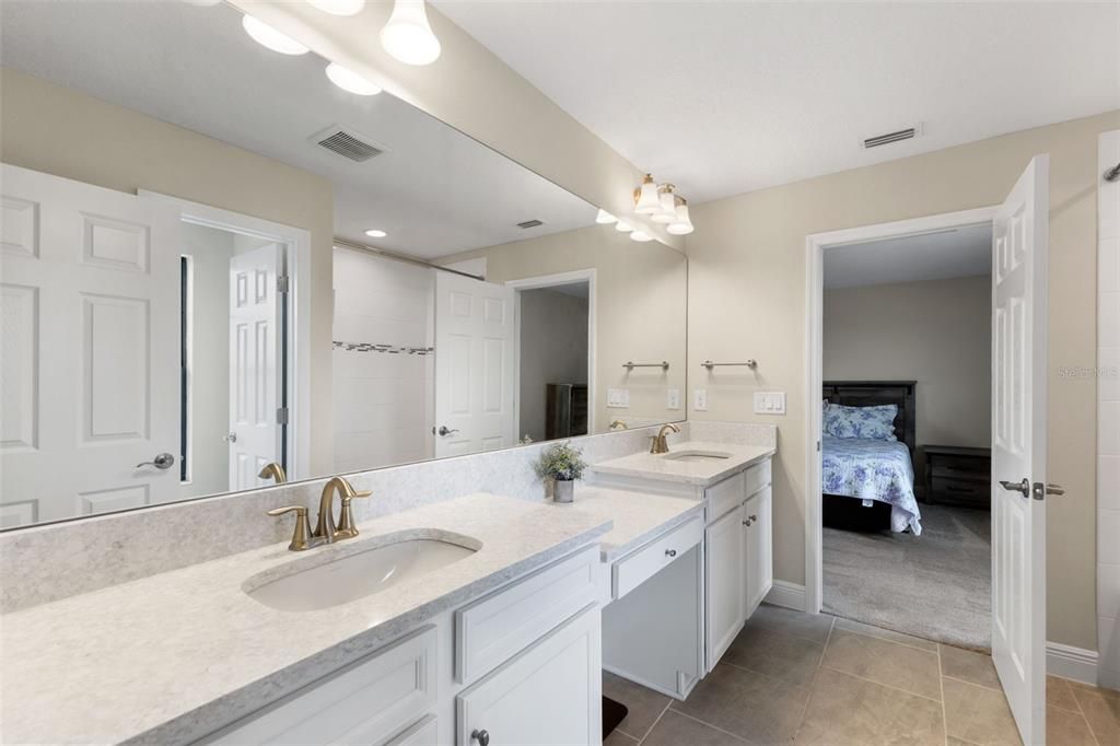 For Sale: $679,900 (5 beds, 4 baths, 3606 Square Feet)