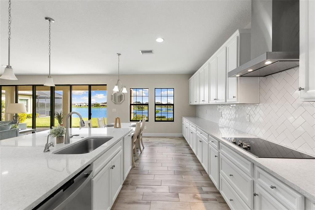 For Sale: $679,900 (5 beds, 4 baths, 3606 Square Feet)