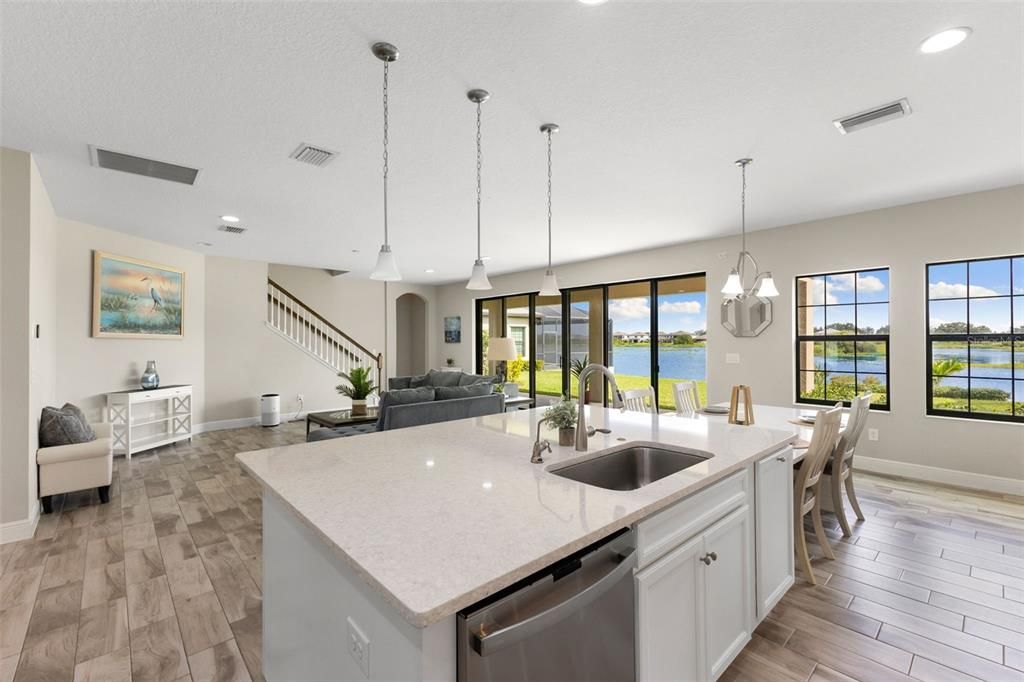 For Sale: $679,900 (5 beds, 4 baths, 3606 Square Feet)