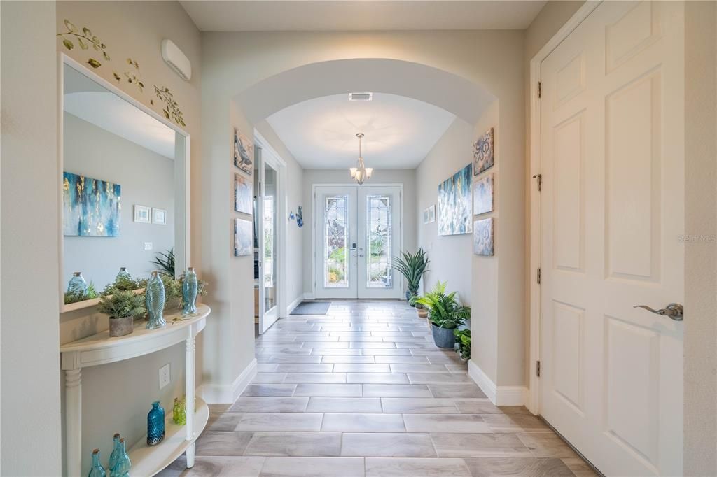 For Sale: $679,900 (5 beds, 4 baths, 3606 Square Feet)