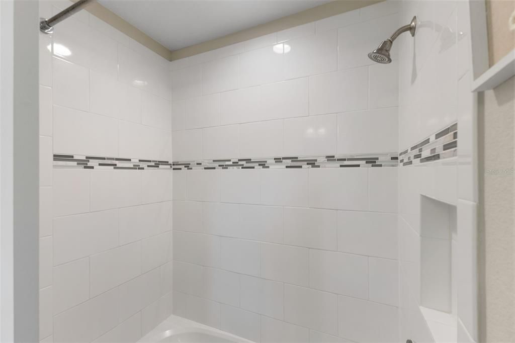 For Sale: $679,900 (5 beds, 4 baths, 3606 Square Feet)