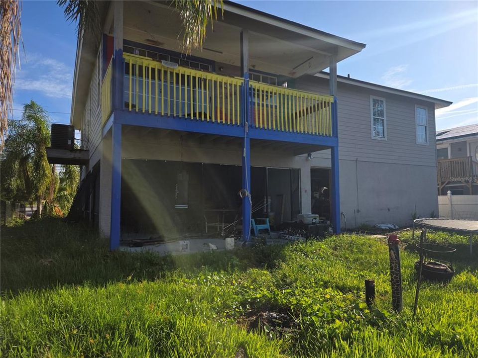 Active With Contract: $389,000 (3 beds, 2 baths, 1364 Square Feet)