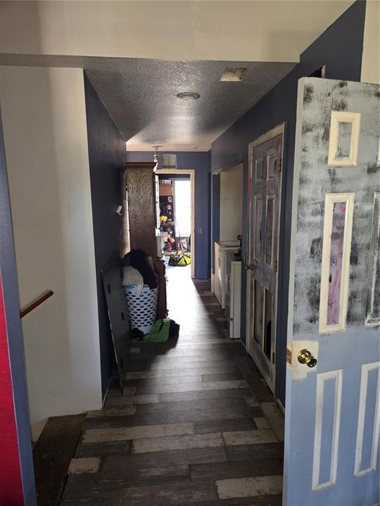 Active With Contract: $389,000 (3 beds, 2 baths, 1364 Square Feet)