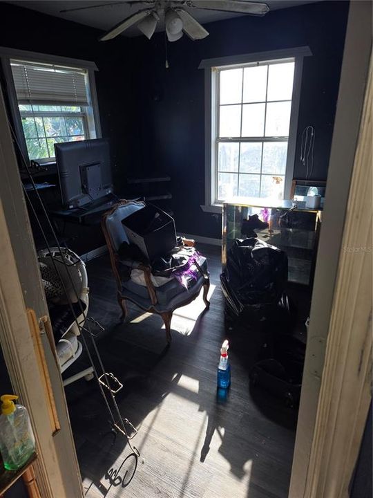 Active With Contract: $389,000 (3 beds, 2 baths, 1364 Square Feet)