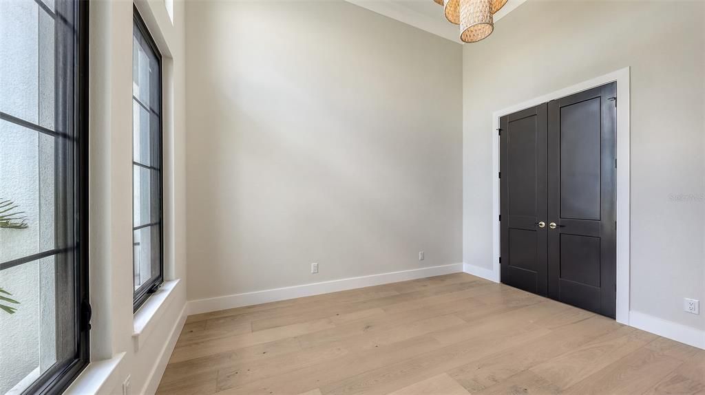 For Sale: $4,925,000 (5 beds, 5 baths, 4022 Square Feet)