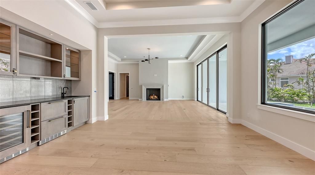 For Sale: $4,925,000 (5 beds, 5 baths, 4022 Square Feet)