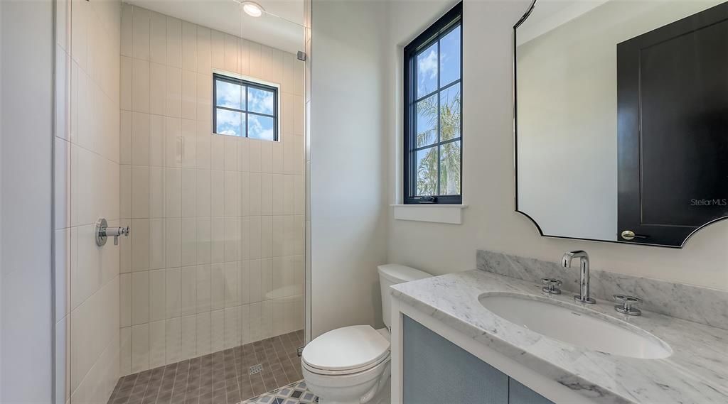 For Sale: $4,925,000 (5 beds, 5 baths, 4022 Square Feet)