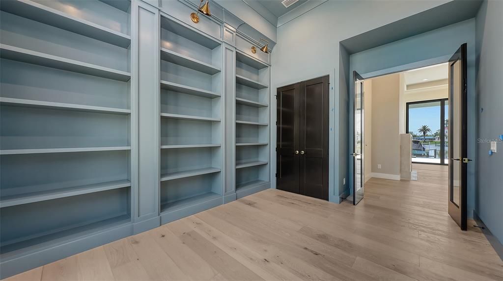 For Sale: $4,925,000 (5 beds, 5 baths, 4022 Square Feet)