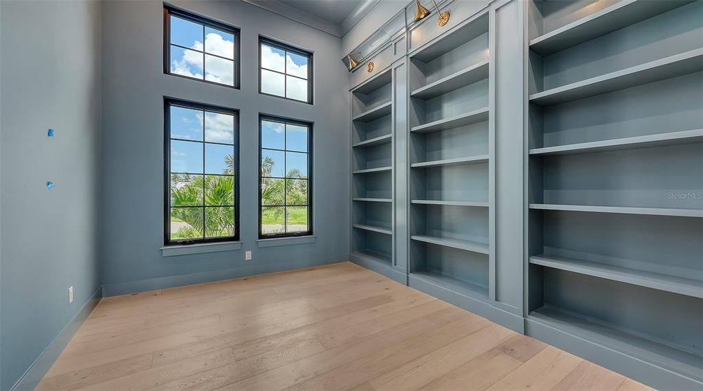 For Sale: $4,925,000 (5 beds, 5 baths, 4022 Square Feet)