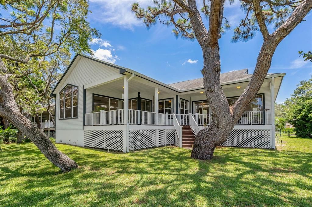 For Sale: $792,000 (3 beds, 2 baths, 2147 Square Feet)