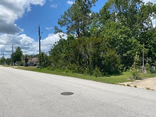 合同活跃: $74,900 (0.23 acres)