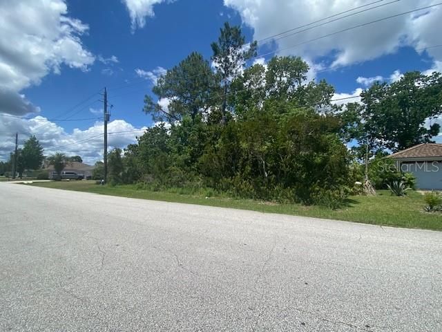 合同活跃: $74,900 (0.23 acres)