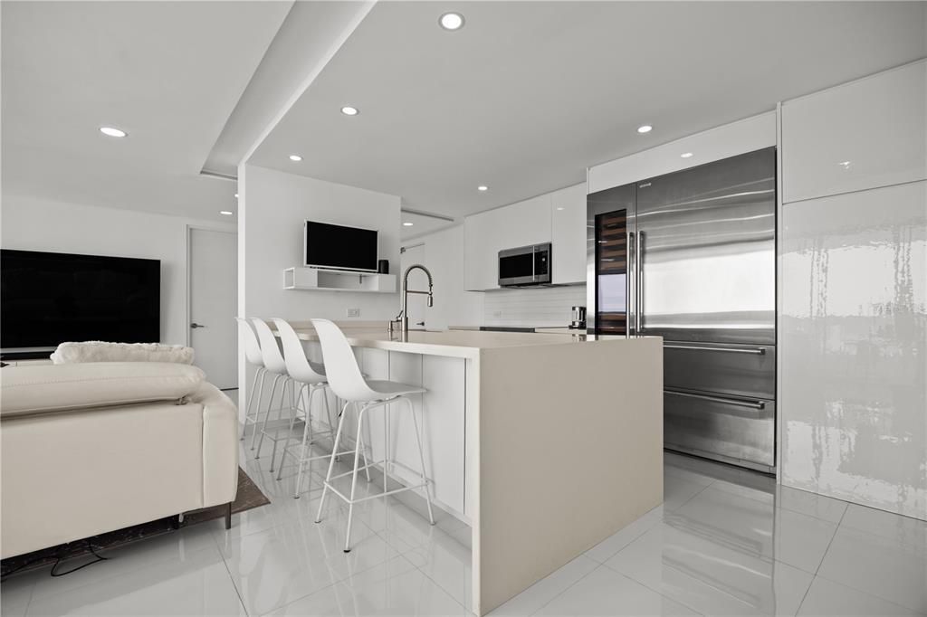 Activo con contrato: $790,000 (1 camas, 1 baños, 1000 Pies cuadrados)