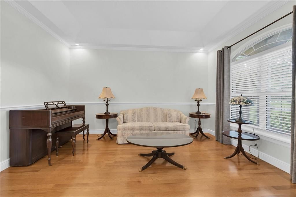 For Sale: $1,100,000 (4 beds, 2 baths, 3367 Square Feet)