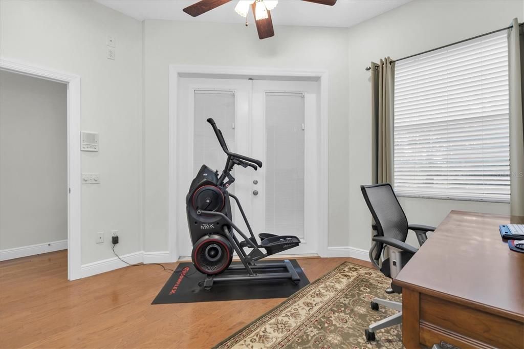 For Sale: $1,100,000 (4 beds, 2 baths, 3367 Square Feet)