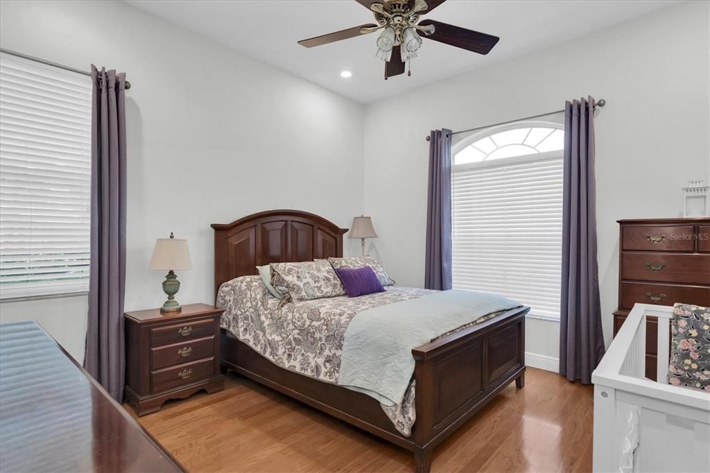 For Sale: $1,100,000 (4 beds, 2 baths, 3367 Square Feet)