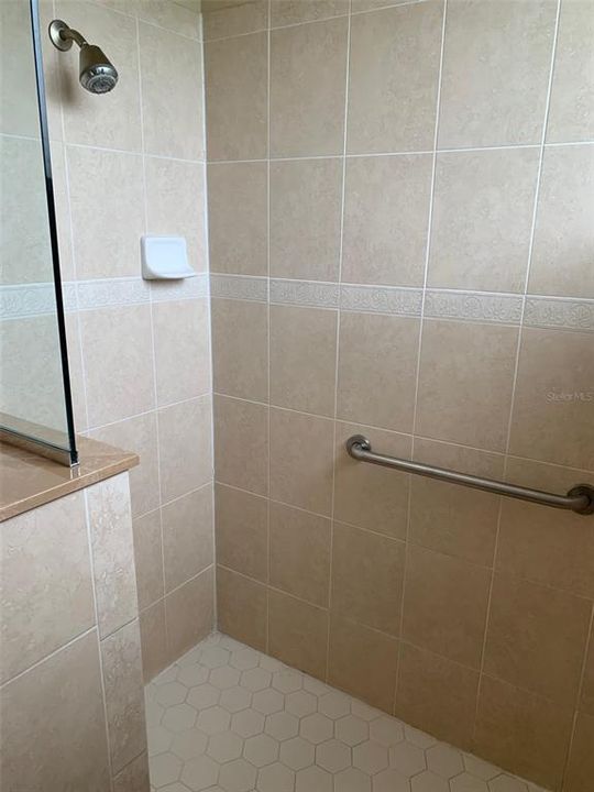 For Sale: $379,000 (3 beds, 2 baths, 2386 Square Feet)