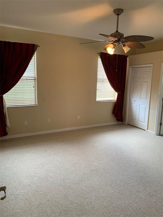 For Sale: $379,000 (3 beds, 2 baths, 2386 Square Feet)