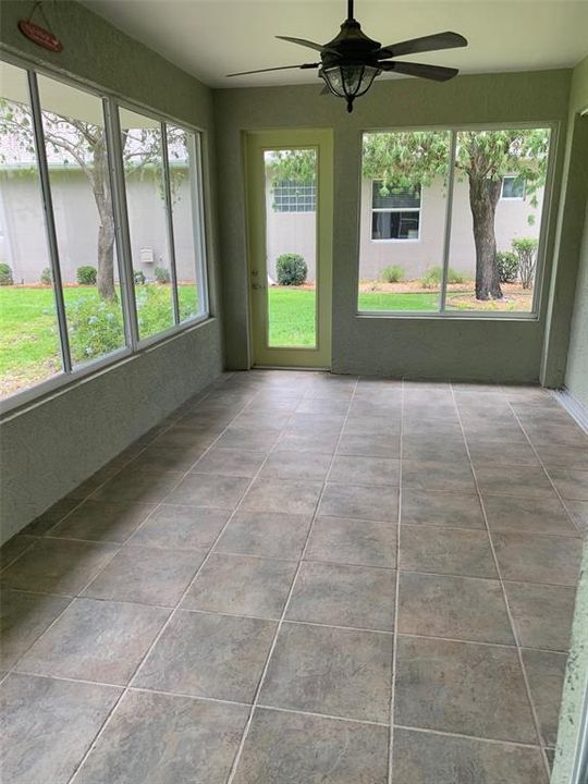 For Sale: $379,000 (3 beds, 2 baths, 2386 Square Feet)