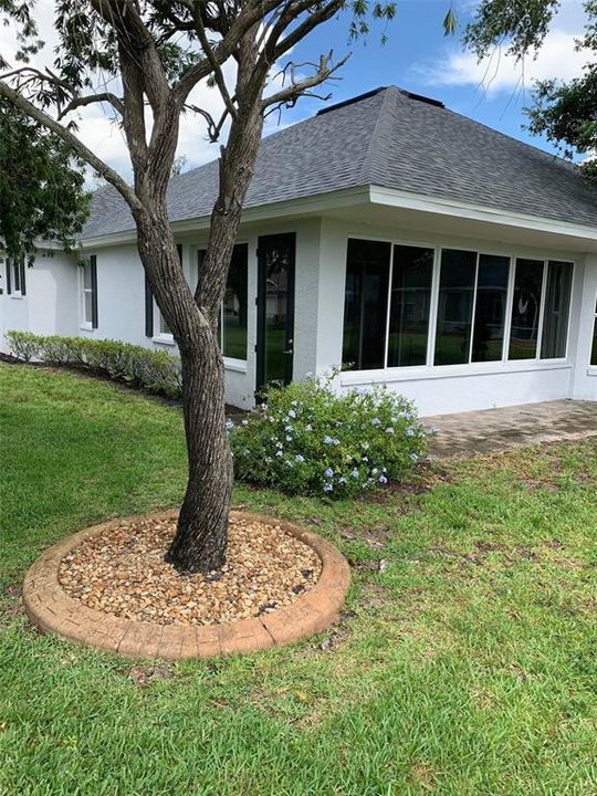 For Sale: $379,000 (3 beds, 2 baths, 2386 Square Feet)