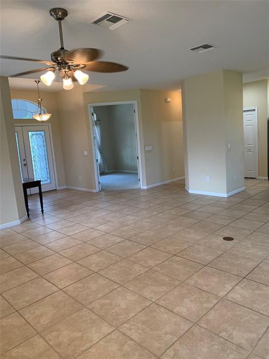 For Sale: $379,000 (3 beds, 2 baths, 2386 Square Feet)