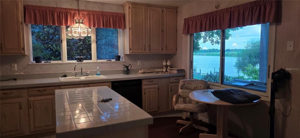 For Sale: $595,000 (3 beds, 2 baths, 3208 Square Feet)