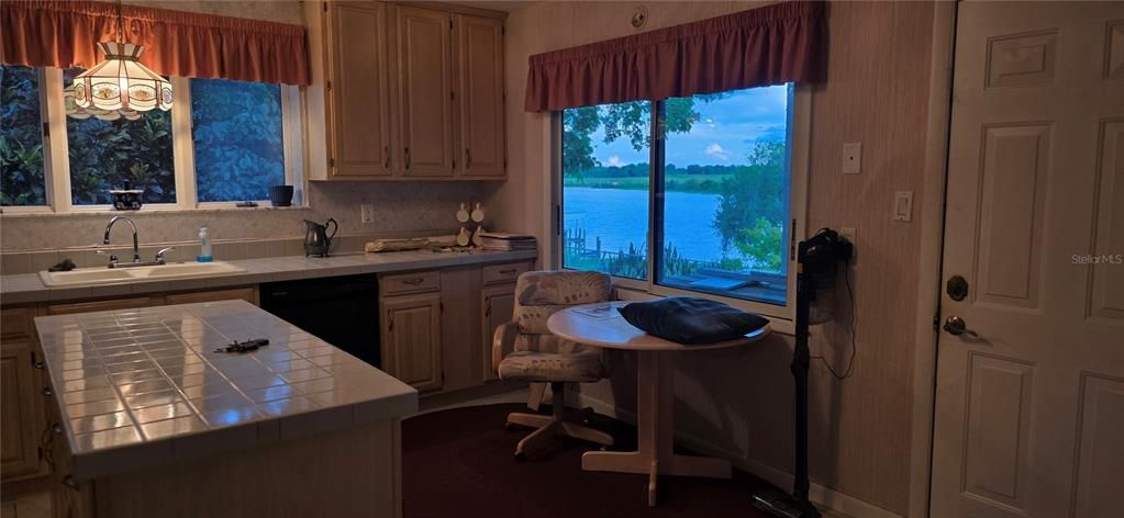 For Sale: $595,000 (3 beds, 2 baths, 3208 Square Feet)