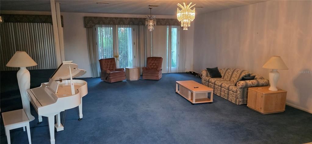 For Sale: $595,000 (3 beds, 2 baths, 3208 Square Feet)