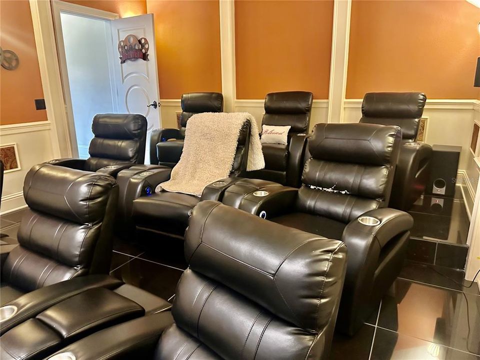 На продажу: $3,499,999 (6 спален, 6 ванн, 7428 Квадратных фут)