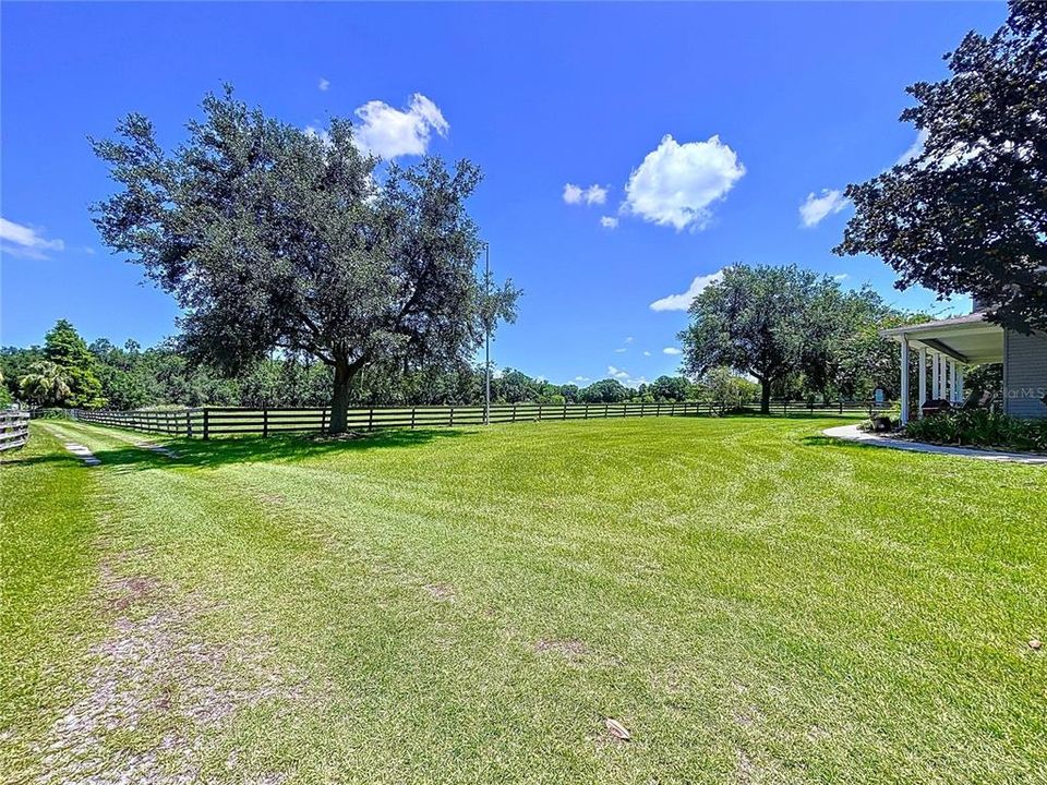 Activo con contrato: $220,000 (3.18 acres)