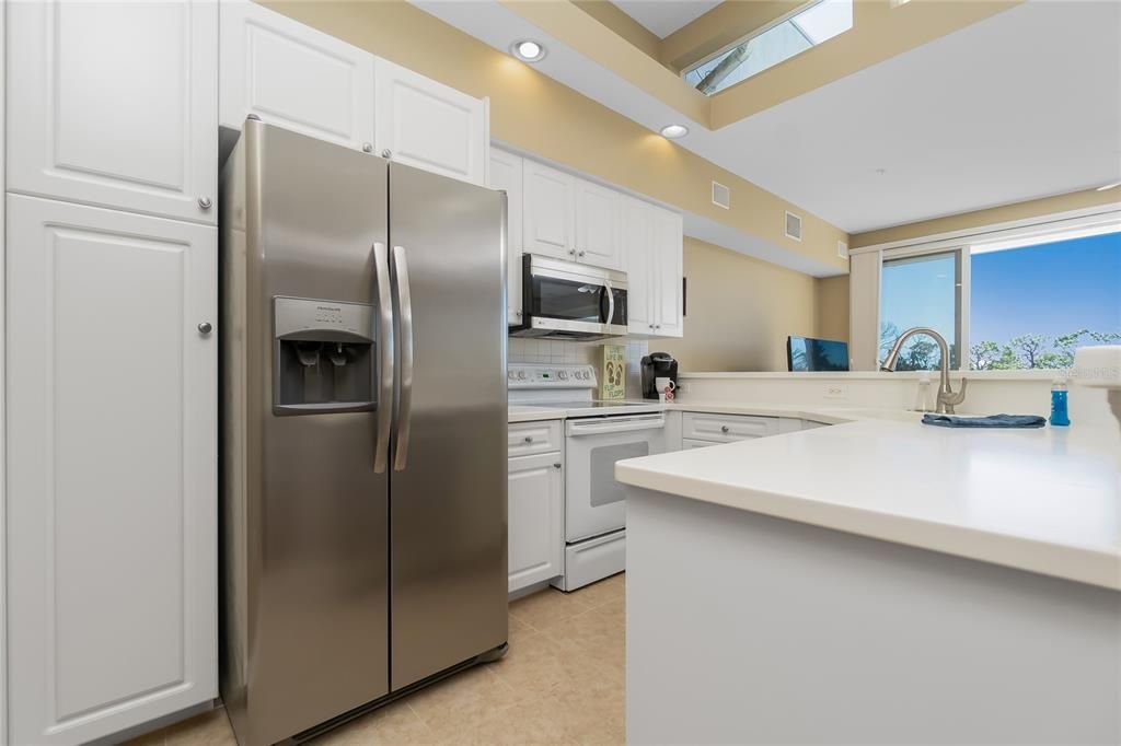 出租: $3,500 (3 贝兹, 3 浴室, 1735 平方英尺)