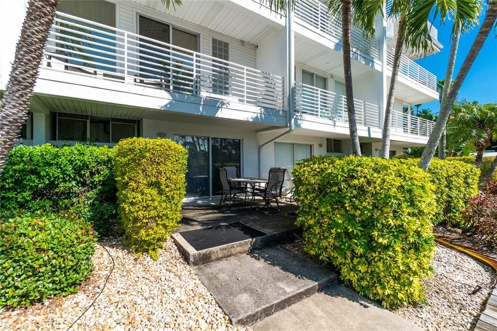 出租: $3,500 (3 贝兹, 3 浴室, 1735 平方英尺)