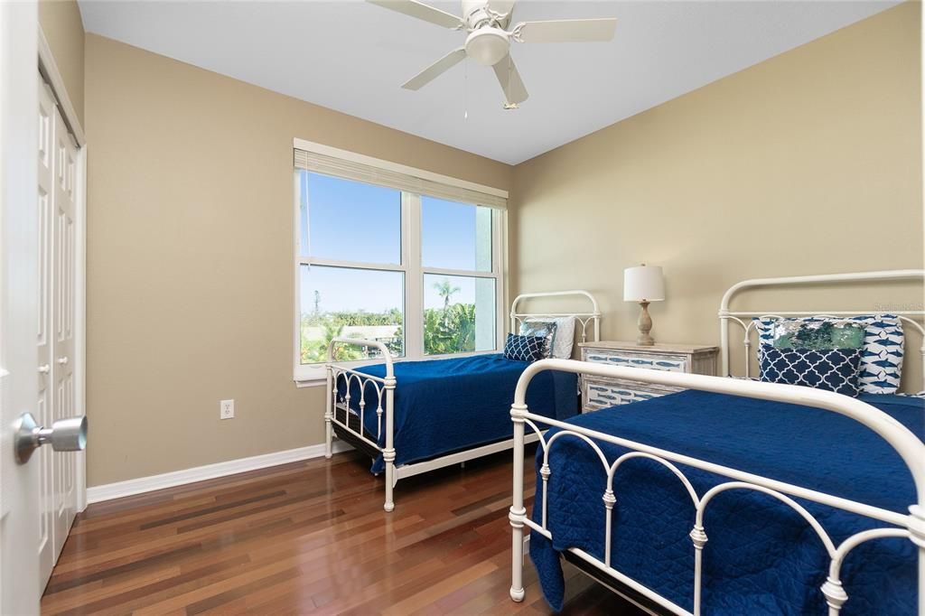 出租: $3,500 (3 贝兹, 3 浴室, 1735 平方英尺)