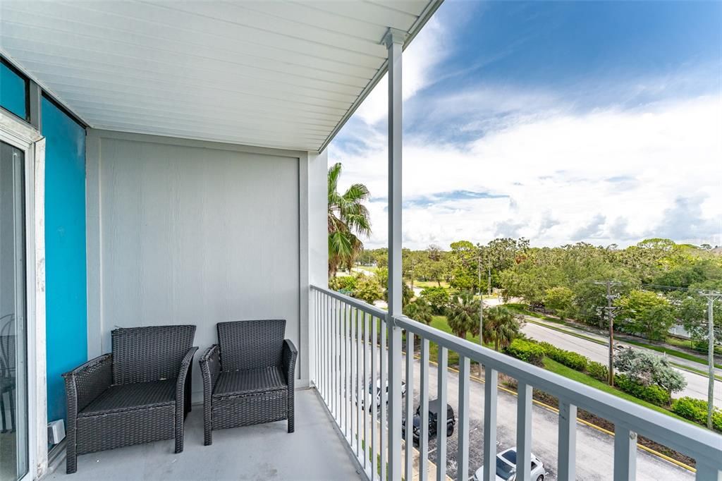 待售: $100,000 (1 贝兹, 1 浴室, 708 平方英尺)