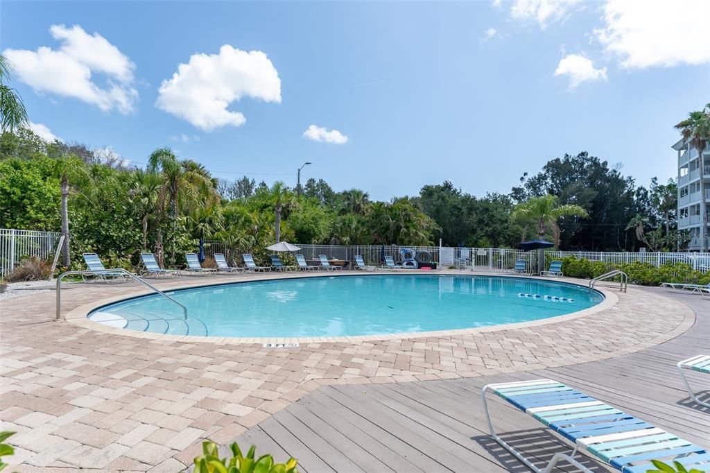 待售: $100,000 (1 贝兹, 1 浴室, 708 平方英尺)