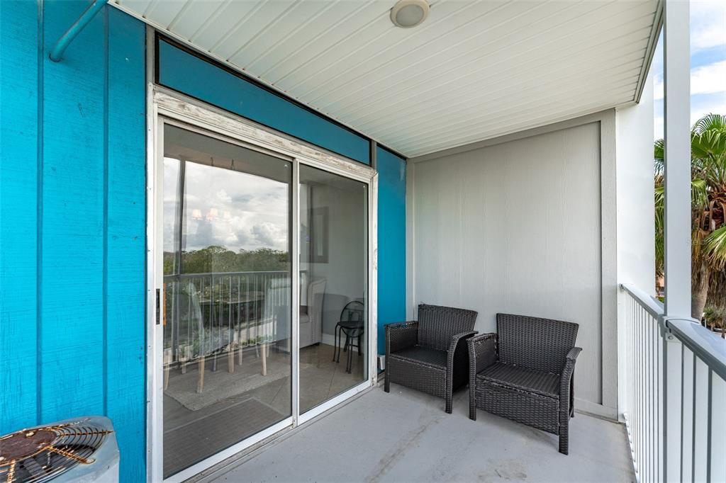 待售: $100,000 (1 贝兹, 1 浴室, 708 平方英尺)