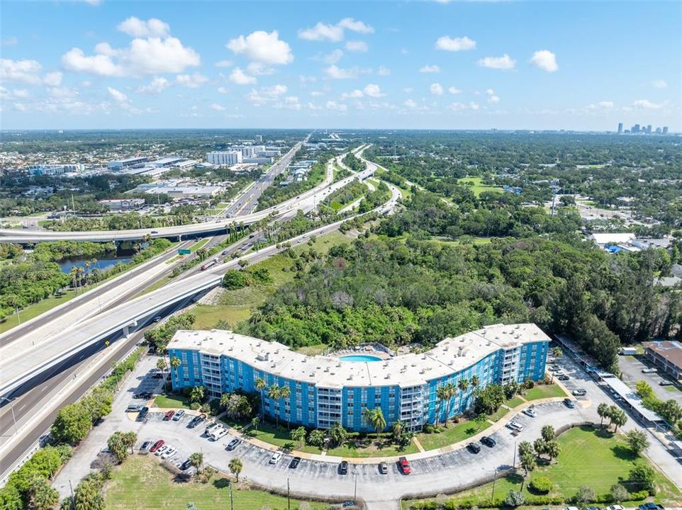 待售: $100,000 (1 贝兹, 1 浴室, 708 平方英尺)