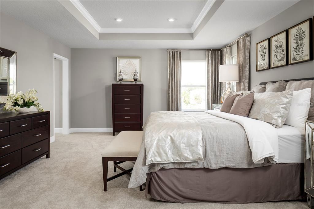 合同活跃: $530,810 (4 贝兹, 3 浴室, 2748 平方英尺)