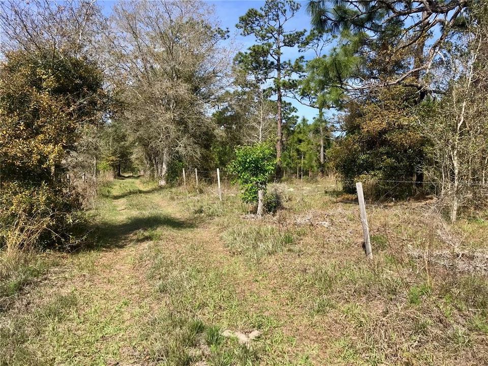 На продажу: $465,000 (20.00 acres)