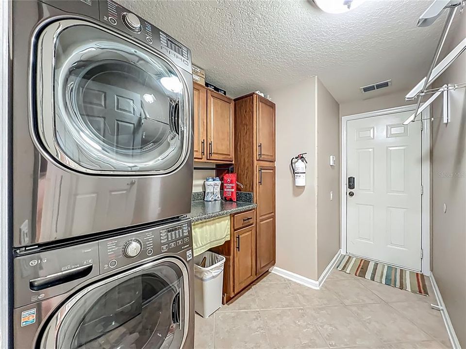 For Sale: $695,000 (4 beds, 3 baths, 3180 Square Feet)