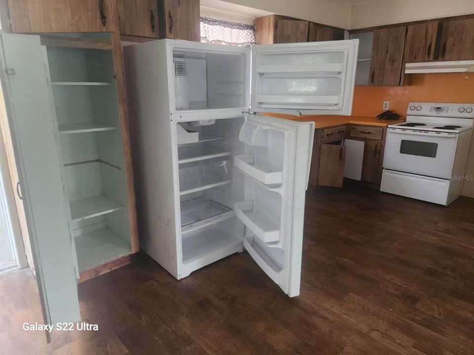 For Rent: $1,250 (1 beds, 1 baths, 780 Square Feet)