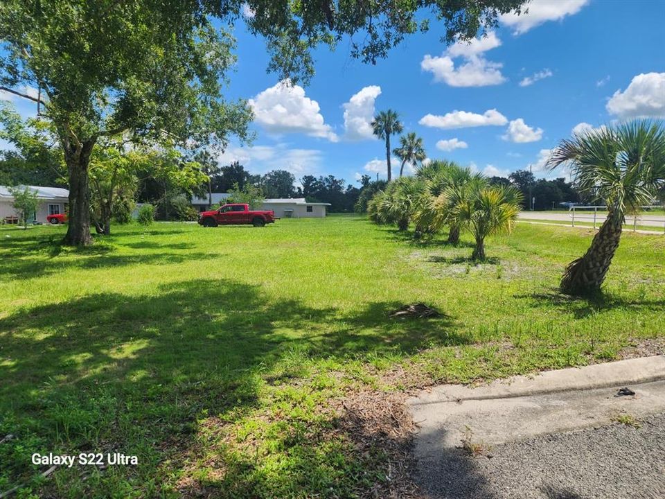 For Rent: $1,350 (2 beds, 1 baths, 900 Square Feet)